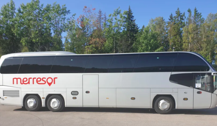 bild på Merresors nya profilerade buss